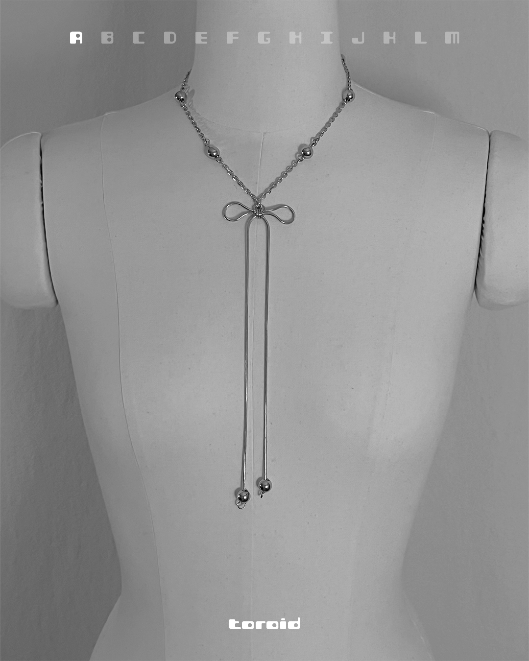 Bow Necklace