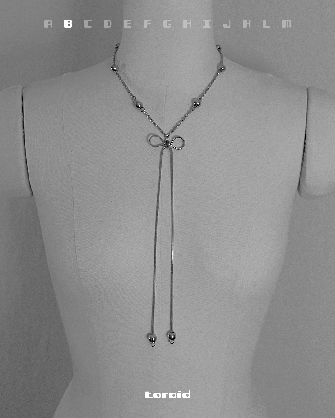 Bow Necklace